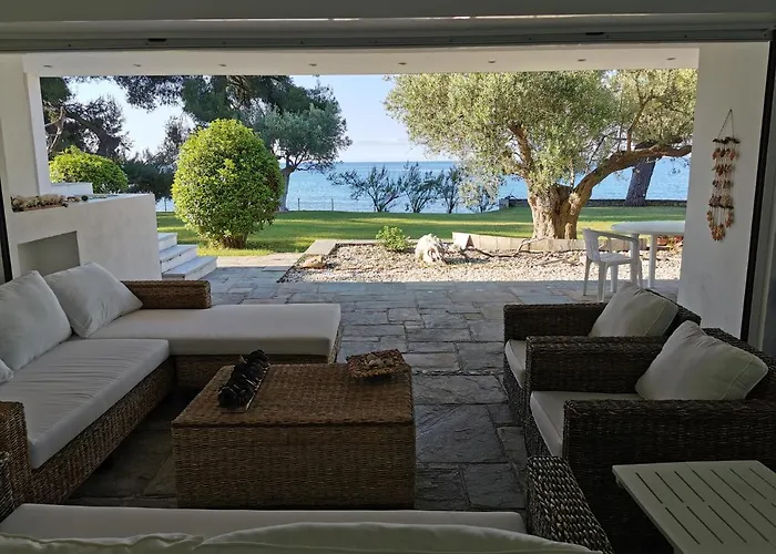 Dream Sea Front Summer Villa *